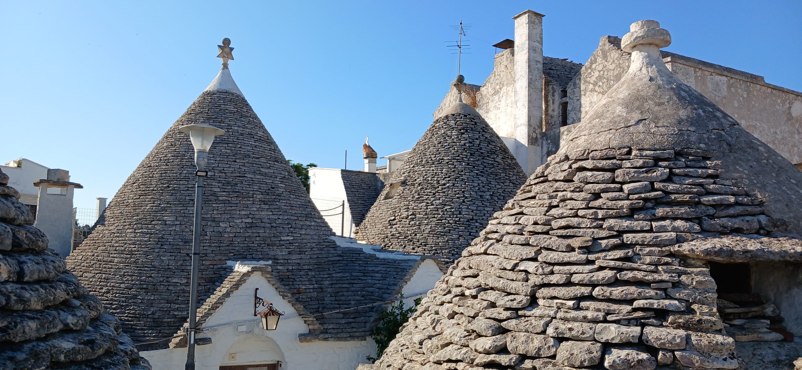 Alberobello trulli 081128