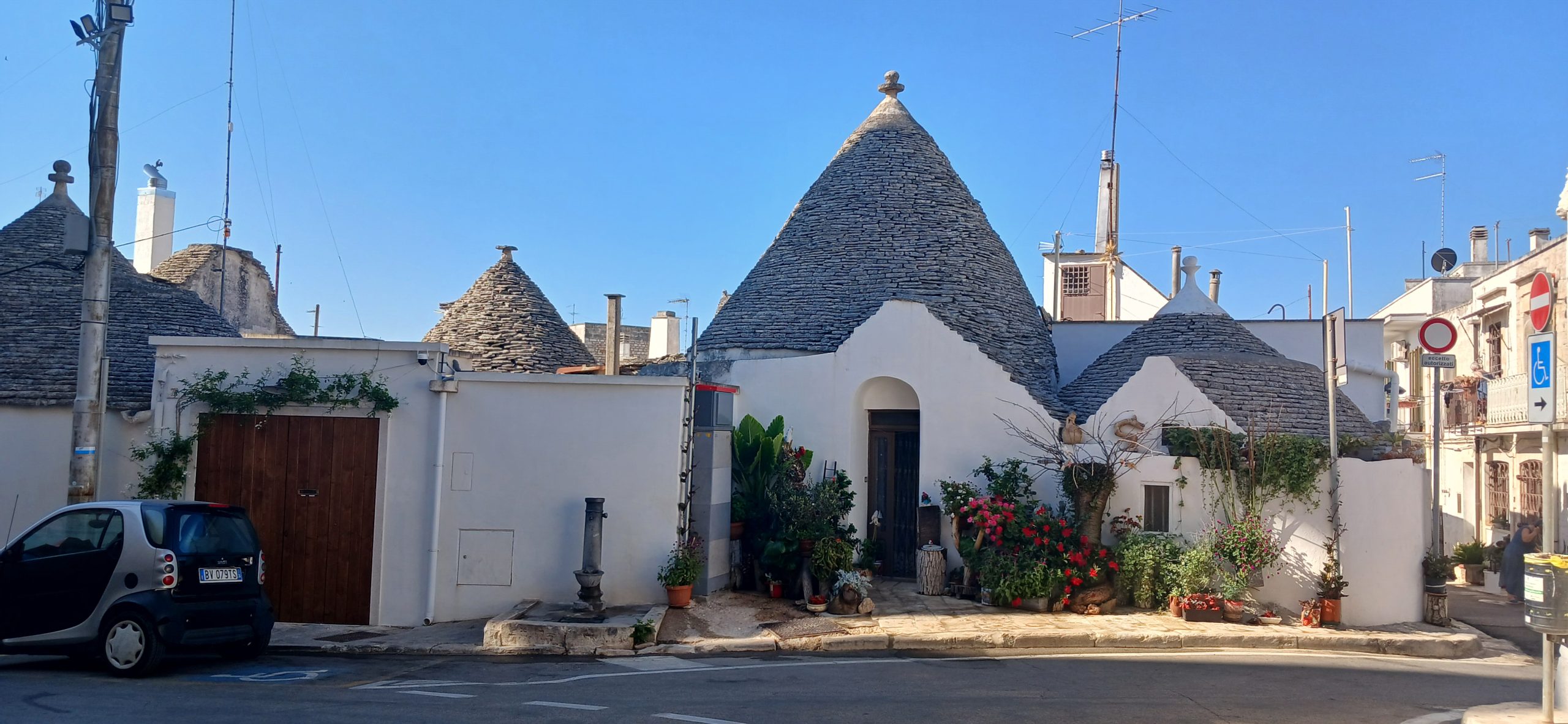Alberobello via del gesu 085040