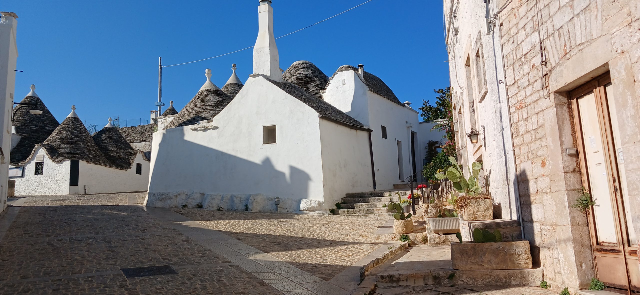 Alberobello via monte san gabriele 082227